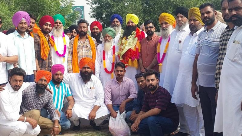 Panchayat election of village Awan wrote a new story, Daljit Singh secured 223 out of 224 votes.