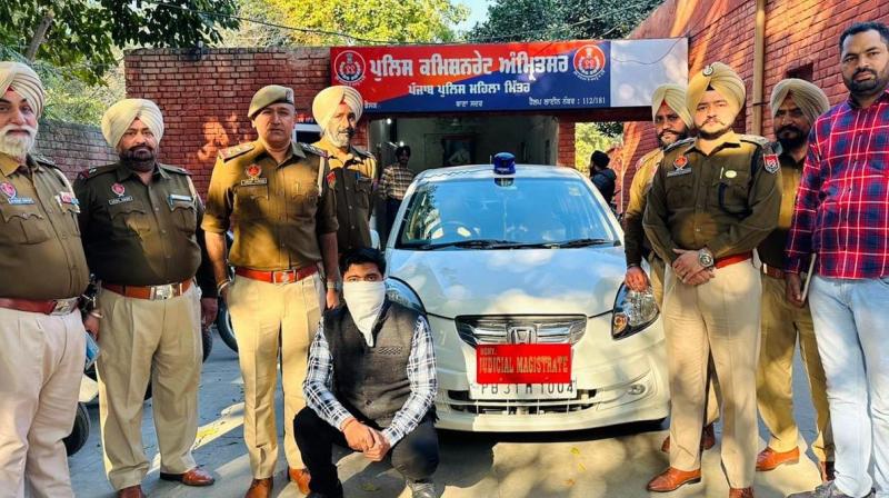 Person who cheated by calling himself a judge of High Court arrested