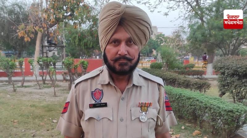 Death of a policeman on duty due to sudden health deterioration