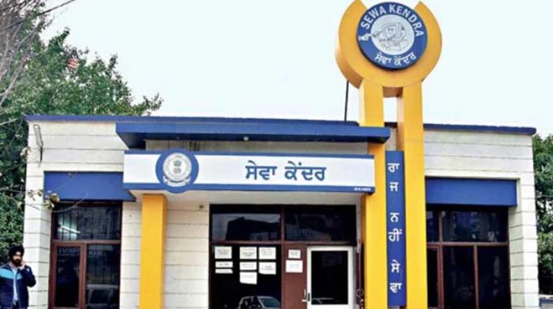 Due to cold and fog, the time of service centers was changed from 10 am to 4.30 pm