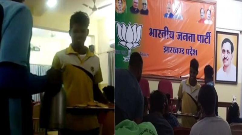 State Players Made To Distribute Tea & Biscuit In Felicitation Ceremony
