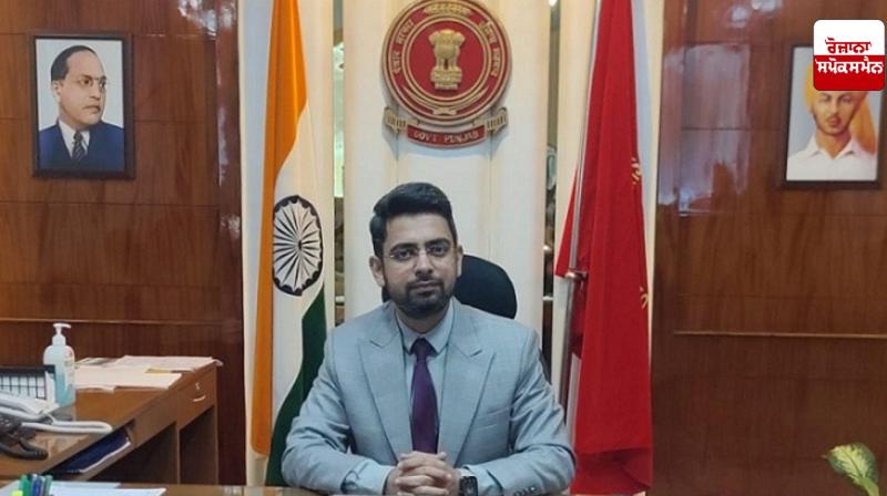 There will be a complete ban on operating reapers in paddy residue within the boundaries of Moga district.