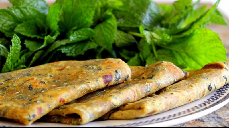 Lachha Pudina Parontha