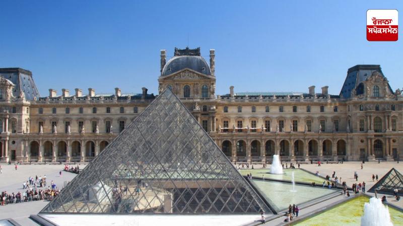 Paris News: Robbery at the world famous Louvre Museum