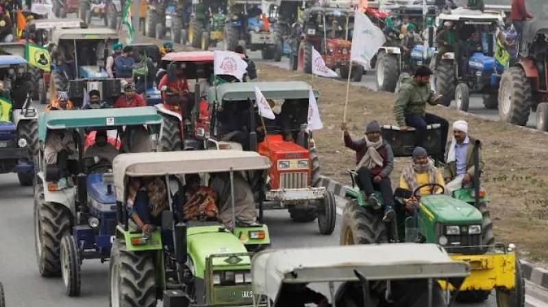 farmer tractor prade