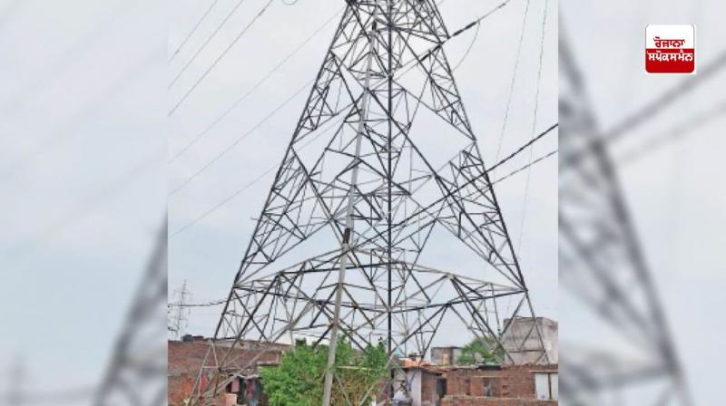 Class 7 student burns due to high voltage current latest news in punjabi