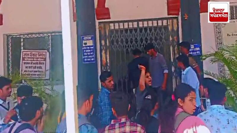 Professors held ‘hostage’ after Holi program not allowed in college