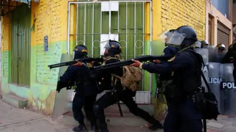 17 deaths during the violence in Peru: Supporters demanding the release of the former president clashed with the army