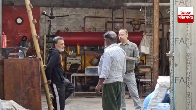 Ammonia gas leak in ice factory in Maqsudan, Jalandhar