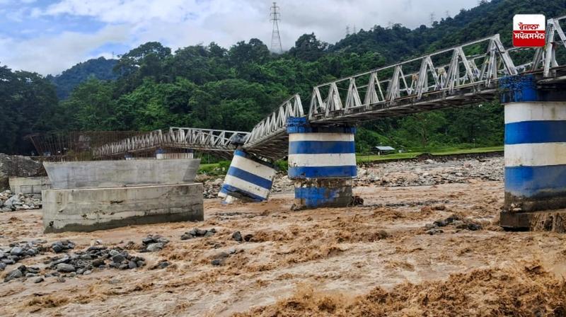 23 killed in landslides after heavy rains in West Bengal