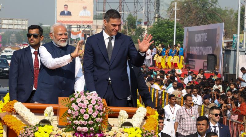 If Ratan Tata were among us today, he would have been very happy - Narendra Modi with PM