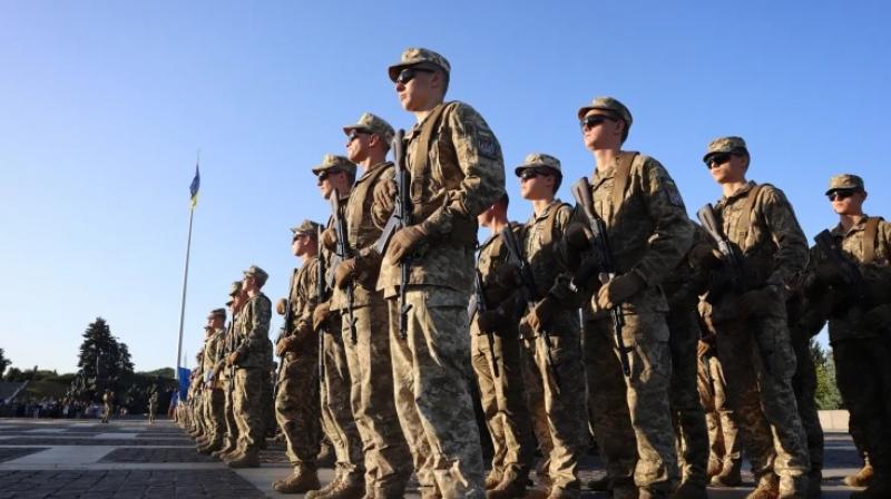 Ukraine parliament passes controversial law to boost army