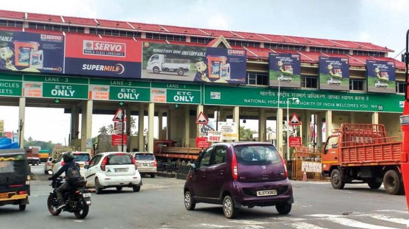 If vehicle runs without fastag have to pay double toll tax