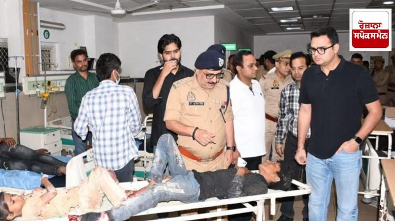 Bareilly-Jaipur double-decker bus overturns in Badaun, driver dies, over 30 injured