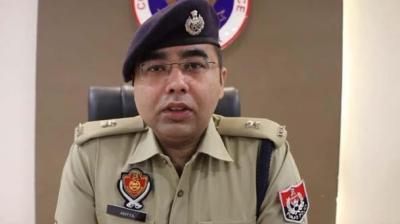 ਪੁਲਿਸ ਅਧਿਕਾਰੀ  