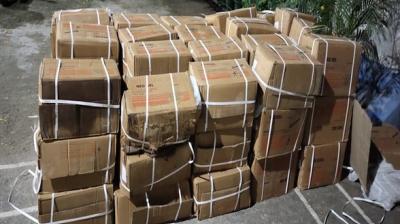 WB: Police recover 60 boxes of gelatin sticks from deserted house in Birbhum