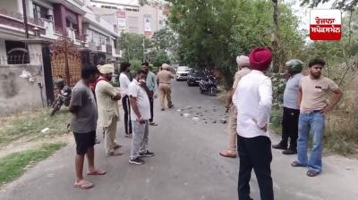 ਆਈਏਐਸ ਦੇ ਗੰਨਮੈਨ ਵਲੋਂ ਚੱਲੀ ਗੋਲੀ ਨਾਲ ਇੱਕ ਵਿਅਕਤੀ ਜ਼ਖ਼ਮੀ