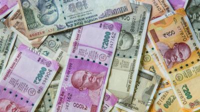 Rupee Falls Against US Dollar