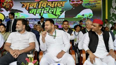 Patna: Samajwadi Party President Akhilesh Yadav with Congress leader Rahul Gandhi and RJD leader Tejashwi Yadav during 'Jan Vishwas Rally', in Patna, Sunday, March 3, 2024. (PTI Photo)
