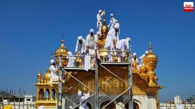 Gold washing Car Sewa begins at Sri Darbar Sahib Latest News in Punjabi  