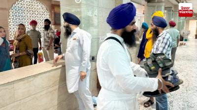 Giani Gargajj Performed Sewa at the Joda Ghar at Sri Darbar Sahib Latest News in Punjabi 