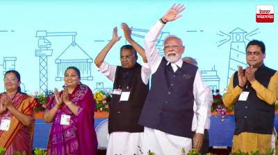 During his Gujarat Visit, PM Modi Encouraged the Country to Become Self-Reliant Latest News in Punjabi