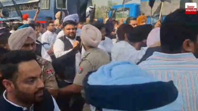Minor Clash Between Lawyers and Police at Sri Muktsar Sahib Latest News in Punjabi 