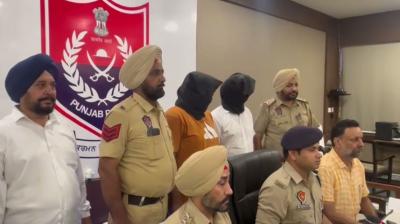 ਐਸਪੀ ਸਿਟੀ  ਆਰੋਪੀਆਂ ਬਾਰੇ ਜਾਣਕਾਰੀ ਦਿੰਦੇ ਹੋਏ 