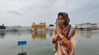 Olympic medal winner Manu Bhakar paid obeisance to Sri Darbar Sahib