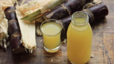 Drink sugarcane juice to avoid heat, there will be many benefits