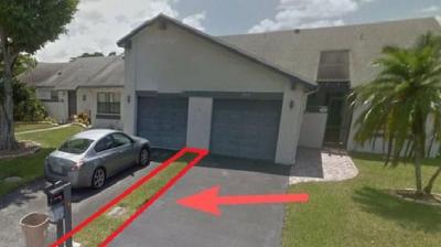 Man buy gorgeous villa online for 6 lakh shocked to see this strip of grass