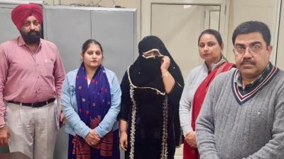 Vigilance arrests woman Senior Assistant for taking Rs 3000 bribe