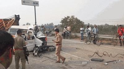  7 killed in ambulance-tanker collision in Bareilly