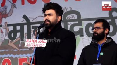 Aarya Babbar arrives at Tikri border