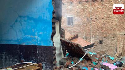 A gas cylinder exploded in a house in Delhi