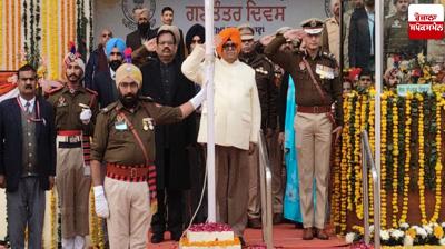 Punjab Governor hoists national flag at state-level Republic Day celebrations