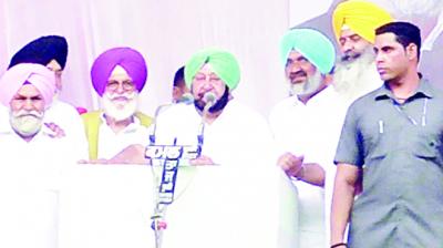 Captain Amarinder Singh Addressing Rally In Grain Market,