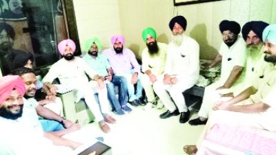 Gurpreet Singh Raju Khanna with Leadership 