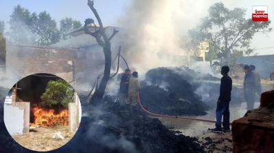 Massive fire breaks out in a garment godown in Ludhiana