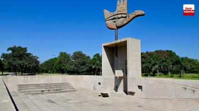 Diwali sales in India cross record Rs 6 lakh crore: Traders' body