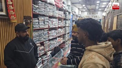 3 masked men open fire in clothing shop on Sultanwind Road, looting lakhs