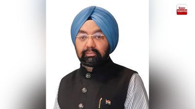 MP Vikram Sahni launches Civil Services Coaching Scholarship Program