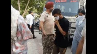  Fake call center busted