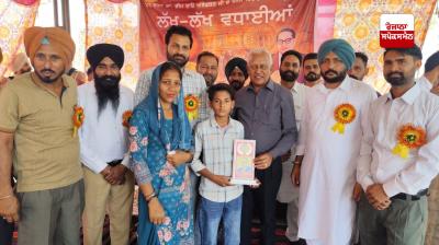 ਬਨਿਟ ਮੰਤਰੀ ਬਰਿੰਦਰ ਕੁਮਾਰ ਗੋਇਲ ਨੇ ਭਾਸ਼ਣ ਅਤੇ ਲਿਖਾਈ ਮੁਕਾਬਲਿਆਂ ਦੇ ਜੇਤੂ ਵਿਦਿਆਰਥੀ ਸਨਮਾਨੇ