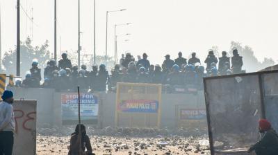 The SC continued the earlier order to maintain status quo on the Shambhu border 