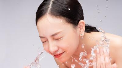  Wash your face with cold water Beauty tips