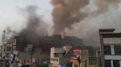 Khanna's showroom and godown fire