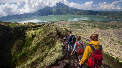 Indonesia: Ban on climbing the mountains of Bali forever