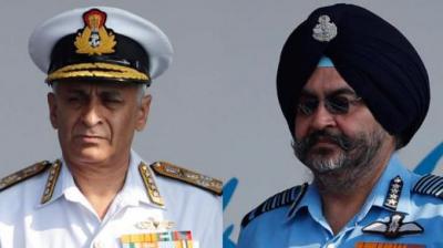 Admiral Sunil Lamba and Air Chief Marshal B.S Dhanoa