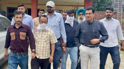 Vigilance Bureau arrests SDO Mining, his driver for taking bribe Rs 40,000